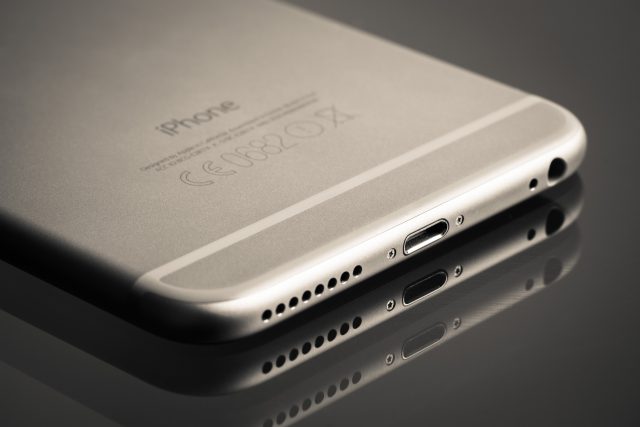 Przewód ze złącza Lightning na USB