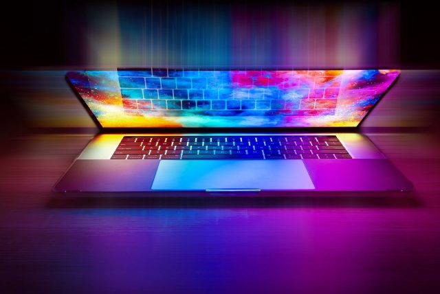 Pakiet Office 365 dla szkół, jak to działa?